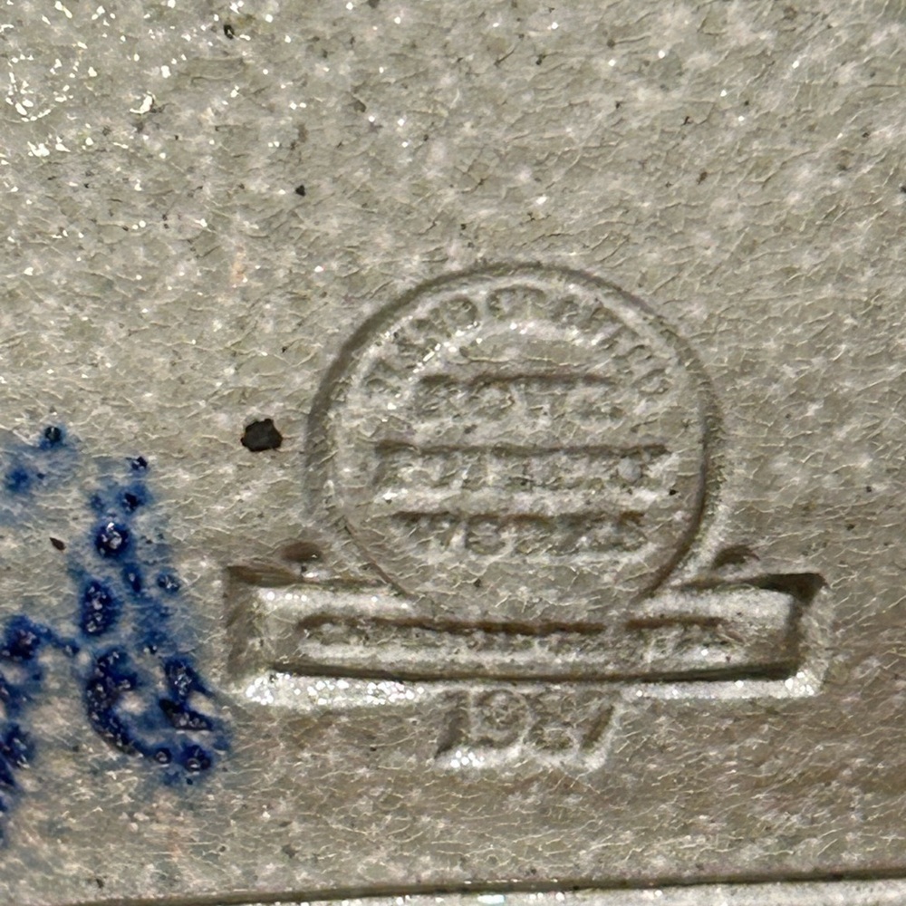 Vintage Artisan Salt Glazed Stoneware Bowl With Ears and Blue Heart Motif “1987” - Picture 4 of 10